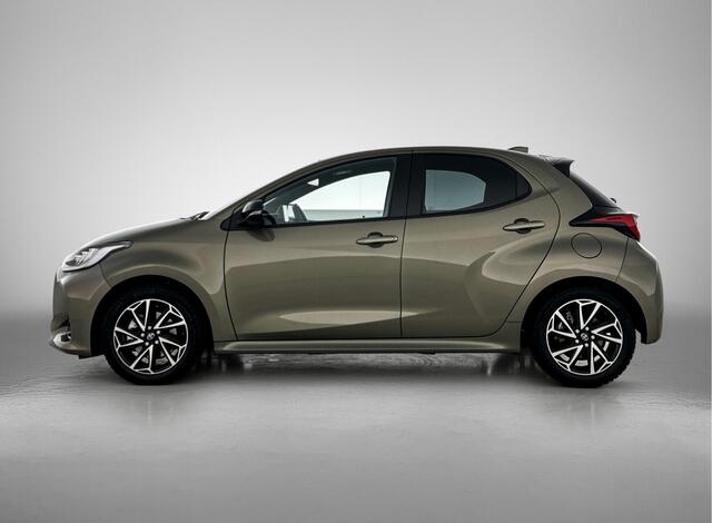 Toyota YARIS 1.5 Hybrid Style Limited + | Halflederen interieur | Panoramadak | Onderweg-naar-dealer