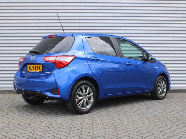 Toyota YARIS 1.5 Hybrid Dynamic | Trekhaak | Navi | Camera | Cruise | Automaat | 15" LM | Keyless | Zeer nette auto |