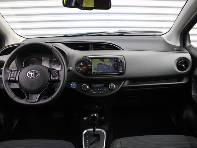 Toyota YARIS 1.5 Hybrid Dynamic | Trekhaak | Navi | Camera | Cruise | Automaat | 15" LM | Keyless | Zeer nette auto |
