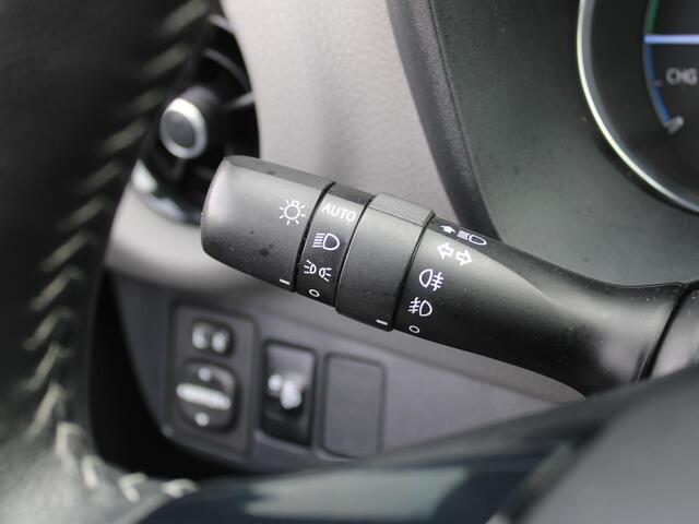 Toyota YARIS 1.5 Hybrid Dynamic | Trekhaak | Navi | Camera | Cruise | Automaat | 15" LM | Keyless | Zeer nette auto |