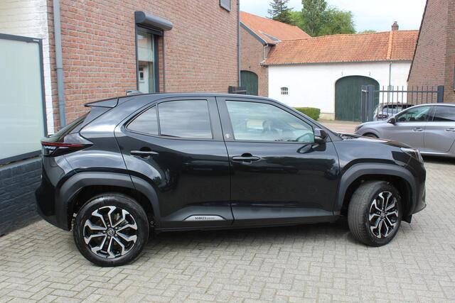 Toyota YARIS Cross 1.5 Hybrid Dynamic Stoel/Stuurverwarming, Camera, Navigatie, Safety Sense!