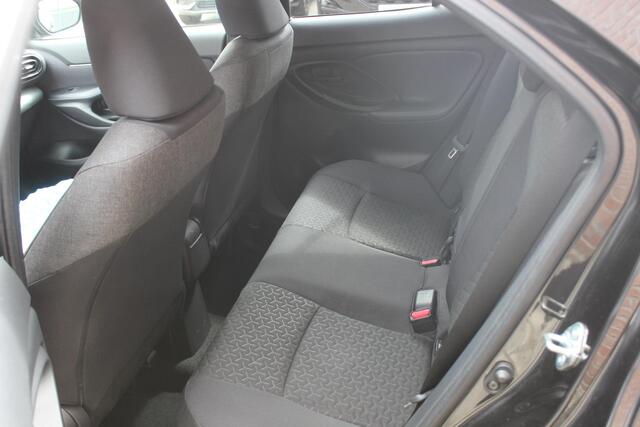 Toyota YARIS Cross 1.5 Hybrid Dynamic Stoel/Stuurverwarming, Camera, Navigatie, Safety Sense!