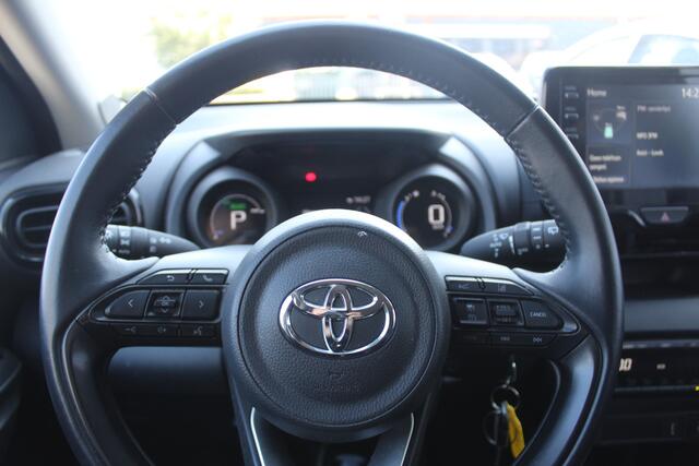 Toyota YARIS 1.5 Hybrid 115 Executive Automaat l Stoelverwarming l Lendesteun l LM velgen l Spiegelverwarming