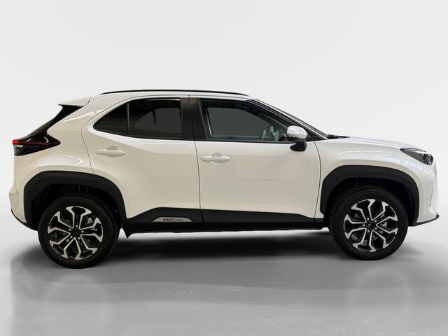 Toyota YARIS Cross 1.5 Hybrid 130 Dynamic I Direct leverbaar I Stoel en Stuurverwarming I Dodehoekdetectie I Camera