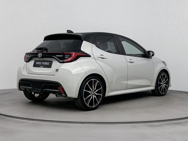 Toyota YARIS 1.5 Hybrid GR Sport Bi-Tone | JBL-Audio | Navigatie |