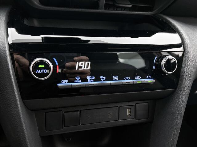 Toyota YARIS Cross 1.5 Hybrid First Edition | Dealeronderhouden | Key less entry | Onderweg-naar-dealer