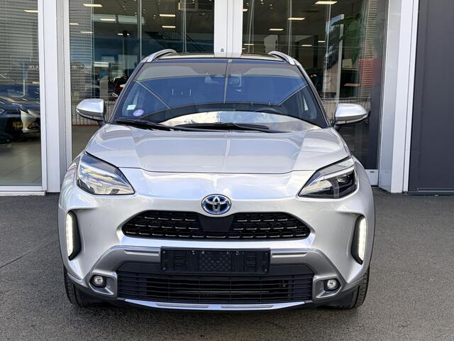 Toyota YARIS Cross 1.5 Hybrid Adventure Panoramadak | Head-up Display | JBL | Dodehoek-Detectie | Stoelverwarming