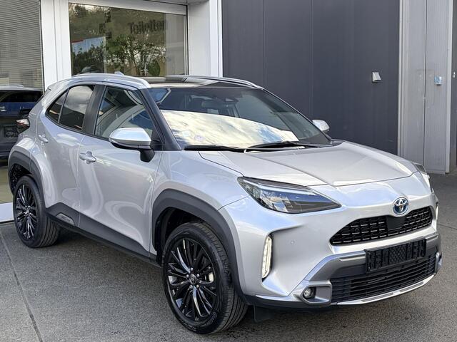 Toyota YARIS Cross 1.5 Hybrid Adventure Panoramadak | Head-up Display | JBL | Dodehoek-Detectie | Stoelverwarming