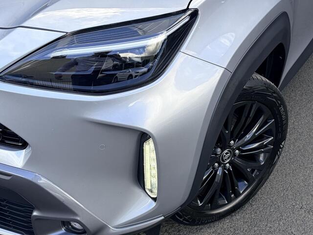 Toyota YARIS Cross 1.5 Hybrid Adventure Panoramadak | Head-up Display | JBL | Dodehoek-Detectie | Stoelverwarming