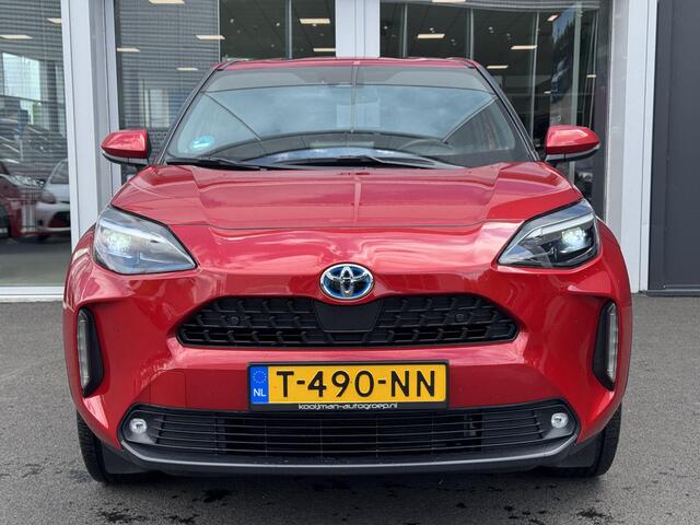 Toyota YARIS Cross 1.5 Hybrid Dynamic Dodehoekdetectie | Trekhaak | Parkeersensoren voor+achter | stoel/stuurwielverwarming | 17 inch | climate control