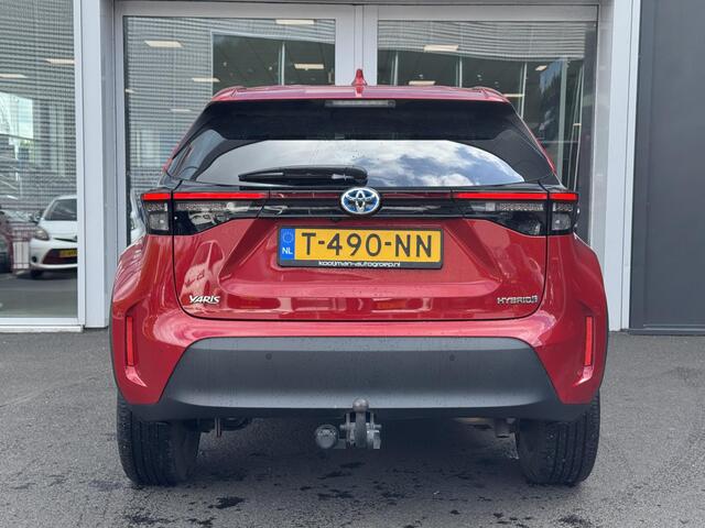 Toyota YARIS Cross 1.5 Hybrid Dynamic Dodehoekdetectie | Trekhaak | Parkeersensoren voor+achter | stoel/stuurwielverwarming | 17 inch | climate control