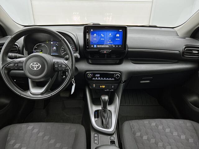 Toyota YARIS 1.5 Hybrid 115 Dynamic Comfort Pack | Dealeronderhouden | Stuur en stoelverwarming | PDC rondom | Onderweg-naar-dealer