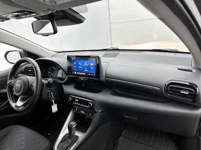 Toyota YARIS 1.5 Hybrid 115 Dynamic Comfort Pack | Dealeronderhouden | Stuur en stoelverwarming | PDC rondom | Onderweg-naar-dealer