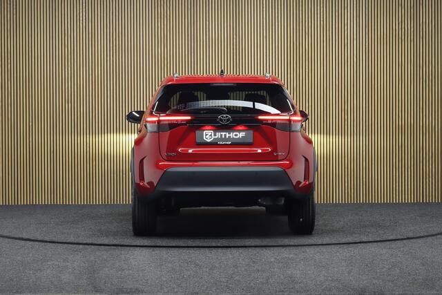 Toyota YARIS Cross 1.5 Hybrid 130 Dynamic + Comfort Pack | MY2026 | ¤ 2.500,- Voorraad voordeel! | Adaptive-cruise | Camera | Clima | Apple Carplay & Android Auto | Navigatie | Keyless | Parkeerhulp | Stoel & Stuurverwarming | Dodehoekdetectie