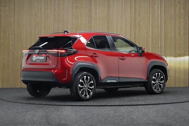 Toyota YARIS Cross 1.5 Hybrid 130 Dynamic + Comfort Pack | MY2026 | ¤ 2.500,- Voorraad voordeel! | Adaptive-cruise | Camera | Clima | Apple Carplay & Android Auto | Navigatie | Keyless | Parkeerhulp | Stoel & Stuurverwarming | Dodehoekdetectie