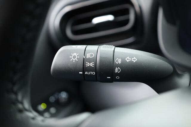 Toyota YARIS Cross 1.5 Hybrid 130 Teamplayer | Winter pack | Safety Pack | Navi | Apple CarPlay | Camera | Adapt. Cruise