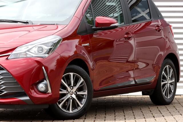 Toyota YARIS 1.5 Hybrid Y20 Comfort Navi / Camera