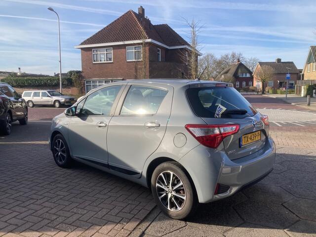 Toyota YARIS 1.5 Vvt-i Team D 64000 km