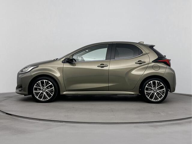 Toyota YARIS 1.5 Hybrid Executive Limited | Stoelverwarming | Ivoor Leder | Parkeercamera |