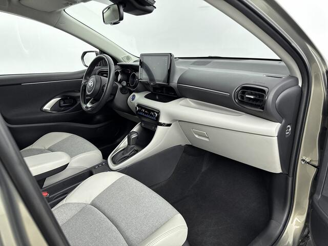 Toyota YARIS 1.5 Hybrid Executive Limited | Stoelverwarming | Ivoor Leder | Parkeercamera |