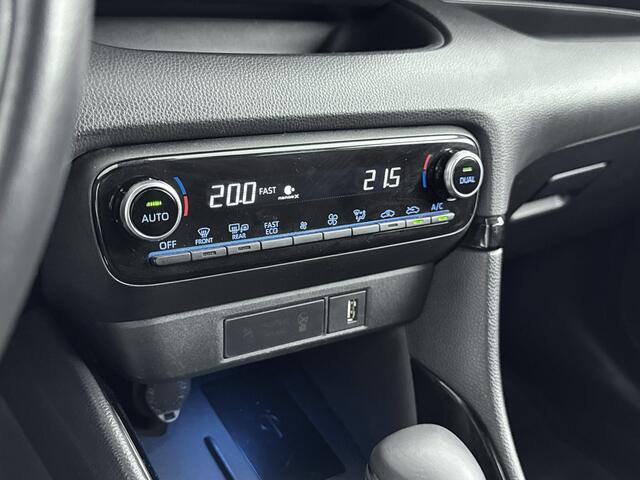Toyota YARIS 1.5 Hybrid Dynamic | Lederen bekleding | Apple Carplay-Android Auto |