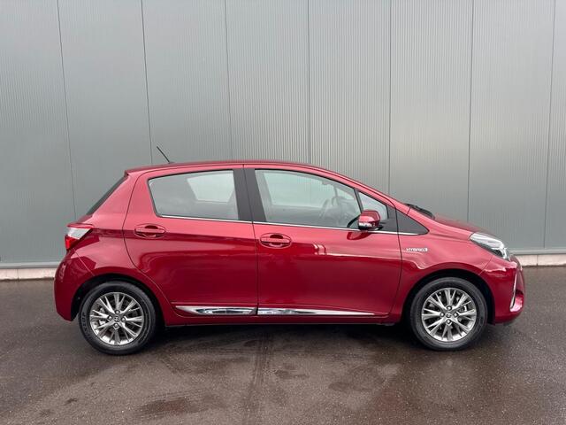 Toyota YARIS 1.5 Hyb. Executive CAMERA | ONDERHOUDSBOEKJE ! AUTOMAAT