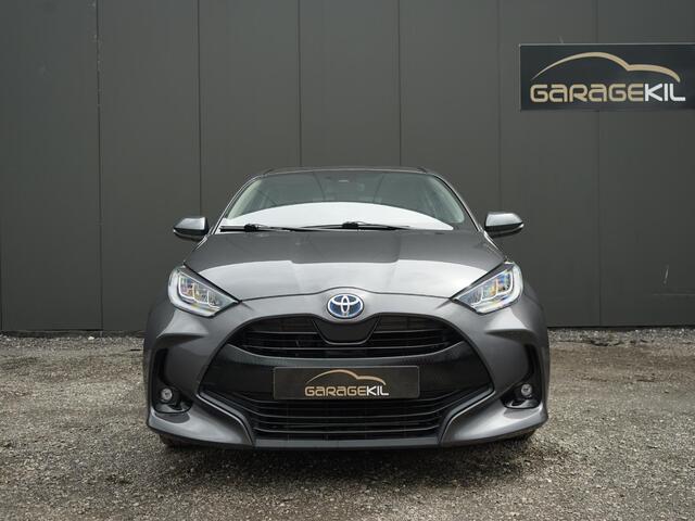 Toyota YARIS 1.5 Hybrid Dynamic Dealer onderh. / Adaptive cruise / Camera / Carplay / Keyless / LED / Climate Control /