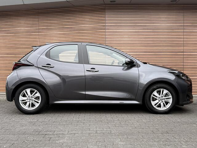 Toyota YARIS 1.5 Hybrid 115 Active Carplay / Camera / Adpt Cruise / Lm velg