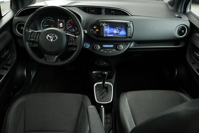 Toyota YARIS 1.5 Hybrid Premium, Panoramadak