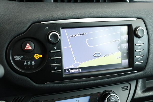 Toyota YARIS 1.5 Hybrid Premium, Panoramadak