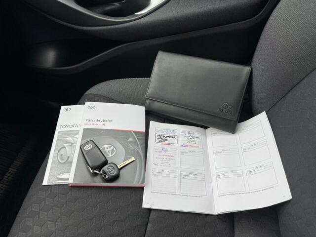 Toyota YARIS 1.5 Hybrid Stoelverwarming Camera Carplay ACC Laneassist Super betrouwbaar!