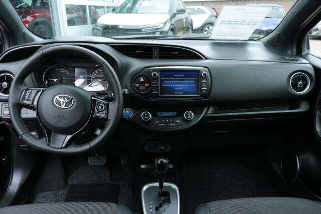 Toyota YARIS 1.5 Hybrid Executive | Achteruitrij camera | cruise control | Climate controle | Dealer onderhouden!
