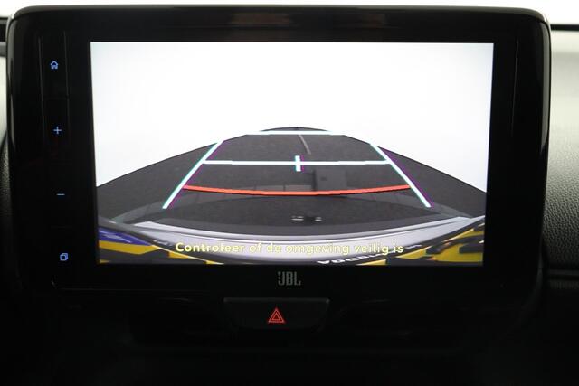 Toyota YARIS Cross 1.5 Hybrid GR Sport | Head-up Display | Trekhaak | JBL | Stoel/ Stuurverwarming | Elektrische kofferklep |
