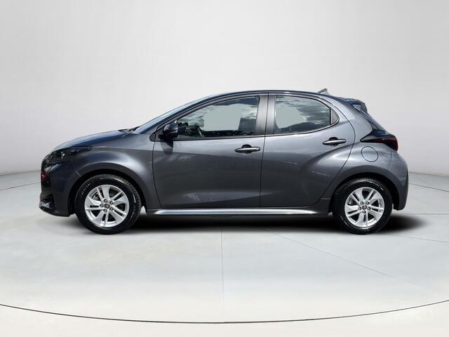 Toyota YARIS 1.5 Hybrid 115 Active | Parkeersensoren | Stoel- + stuurverwarming | Carplay | Licht metalen velgen |