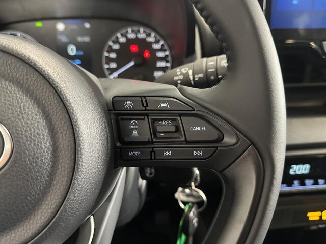 Toyota YARIS 1.5 Hybrid 115 Comfort | Yaris Lentedeals | ¤ 3.000,- korting | Nieuwe auto | Rijklaarprijs ¤ 24.990,- !!!
