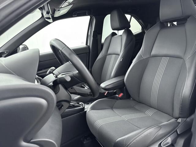 Toyota YARIS Cross 1.5 Hybrid Adventure Limited | Head Up Display | Stoelverwarming | Dodehoek detector |