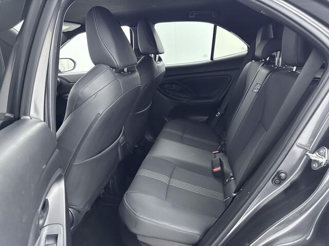 Toyota YARIS Cross 1.5 Hybrid Adventure Limited | Head Up Display | Stoelverwarming | Dodehoek detector |