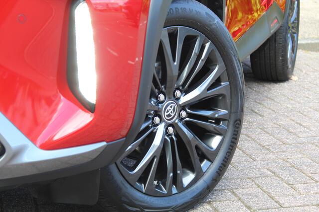 Toyota YARIS Cross 1.5 Hybrid Adventure Bi-Tone | Rijklaar | Blind Spot | Head Up | Sensoren v+a | Stoel-/stuurverw. | JBL | Apple/Android | LED | Keyless