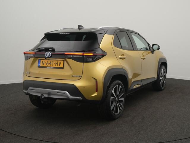Toyota YARIS Cross 1.5 Hybrid Launch Edition - RIJKLAARPRIJS - All Seasonbanden - Achteruitrijcamera - Head-Up Display - Stoel- en Stuurverwarming - Trekhaak