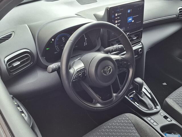 Toyota YARIS Cross 1.5 Hybrid 130 Dynamic | AUTOMAAT | Trekhaak | Adapt. Cruise | Camera | Comfort Pack | 8.000km !! |