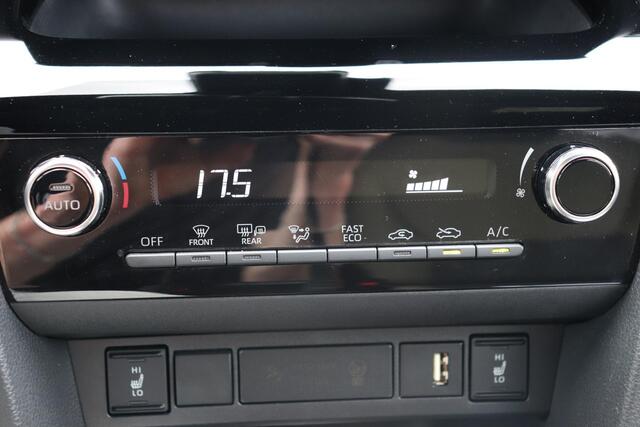 Toyota YARIS Cross 1.5 Hybrid Explore Parkeersensoren voor en achter, Stoelverwarming, Apple Carplay/Android Auto!