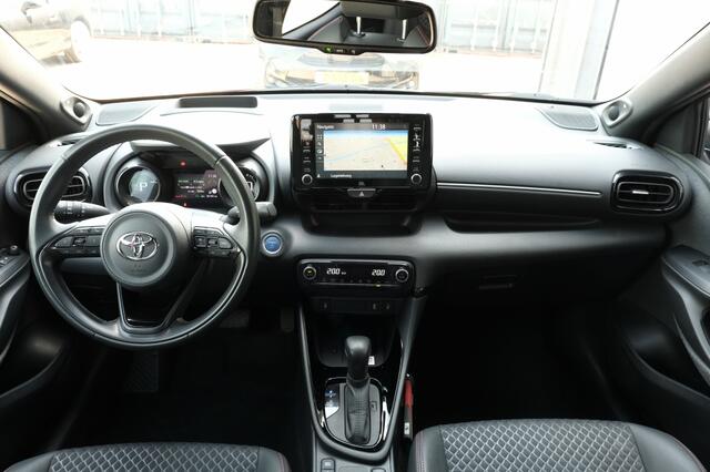 Toyota YARIS 1.5 Hybid Launch Edition | Apple Carplay / Android Auto | Halfle