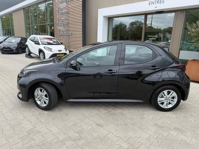 Toyota YARIS 1.5 Hyb. Dynamic Limited | Parkeersensoren V+A | All Seasons