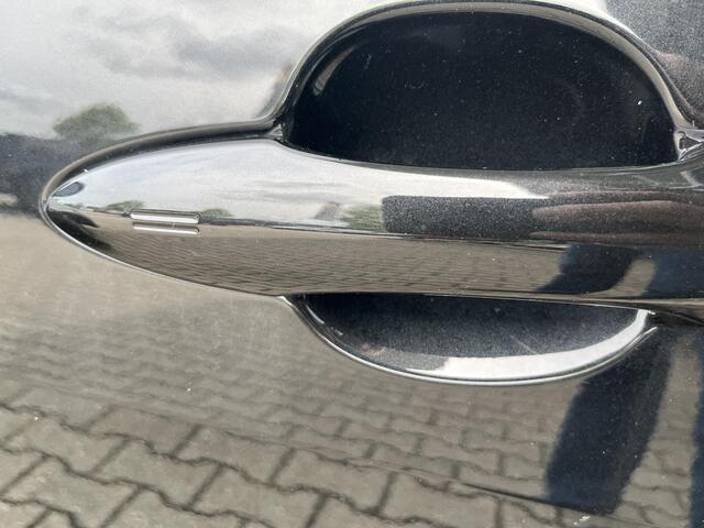 Toyota YARIS 1.5 Hybrid 115 Dynamic NIEUW VAN ¤ 32064,- VOOR ¤ 28500,-