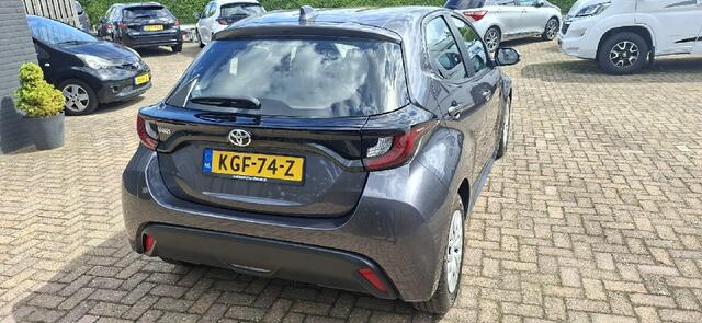 Toyota YARIS 1.0 VVT-i 64100 km , CAMERA , appel carplay