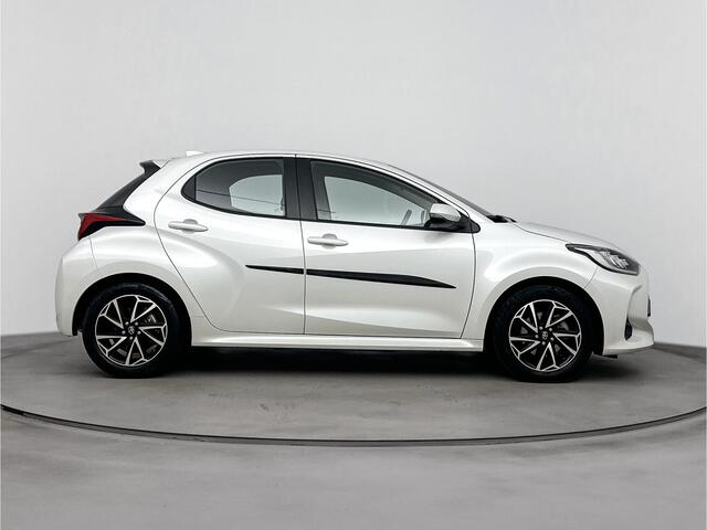 Toyota YARIS 1.5 Hybrid Dynamic Trekhaak Afneembaar | NL-Auto | Dealeronderhouden | 1E Eig |
