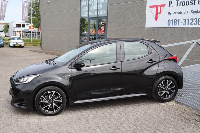 Toyota YARIS 1.5 Hybrid Dynamic Dealeronderhouden! Nederlandse auto/Achteruitrijcamera/Apple carplay/Adaptieve Cruise control/Lane assist/Climate control/DAB/Bluetooth