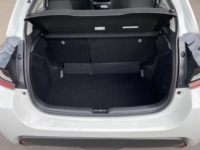 Toyota YARIS 1.5 Hybrid Active Dynamic-special Nieuw geleverd, dealeronderhouden, Lichtmetalen velgen, Achteruitrijcamera, Adaptieve cruise control