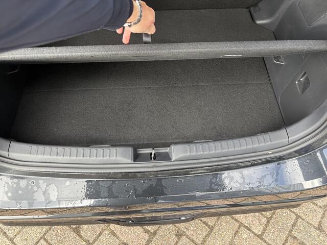 Toyota YARIS 1.5 Hybrid 130 GR SPORT