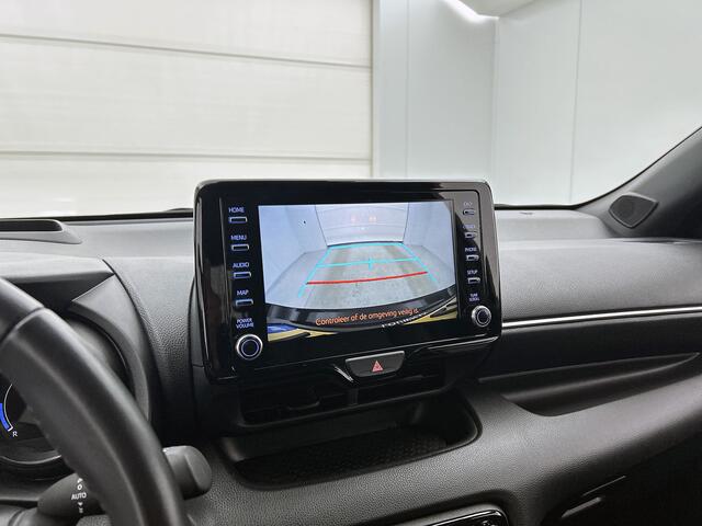 Toyota YARIS 1.5 Hybrid Executive Bi-tone | BTW voertuig | Head-Up Display | Dodehoek detectie | Parkeersensoren voor+achter | Stoelverwarming | Apple CarPlay/Android auto | Onderweg-naar-dealer